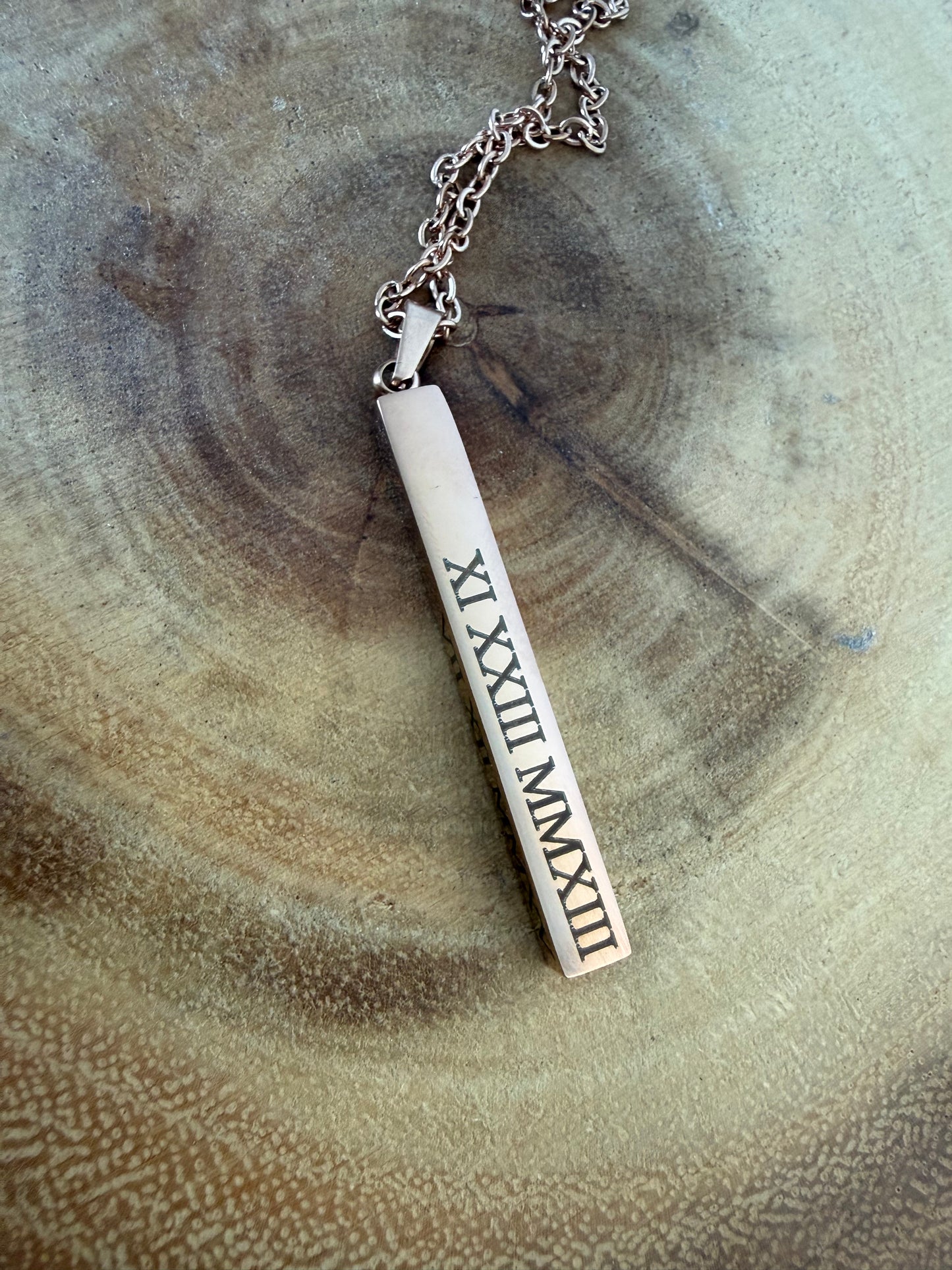 Engraved Bar Neckalce